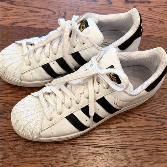 Adidas Superstar White with Black Stripes - Picture 5 of 6